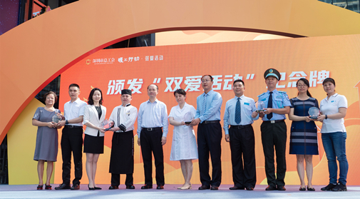 万向娱乐-VR游戏,浸式体验休闲平台!