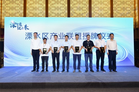 万向娱乐-VR游戏,浸式体验休闲平台!